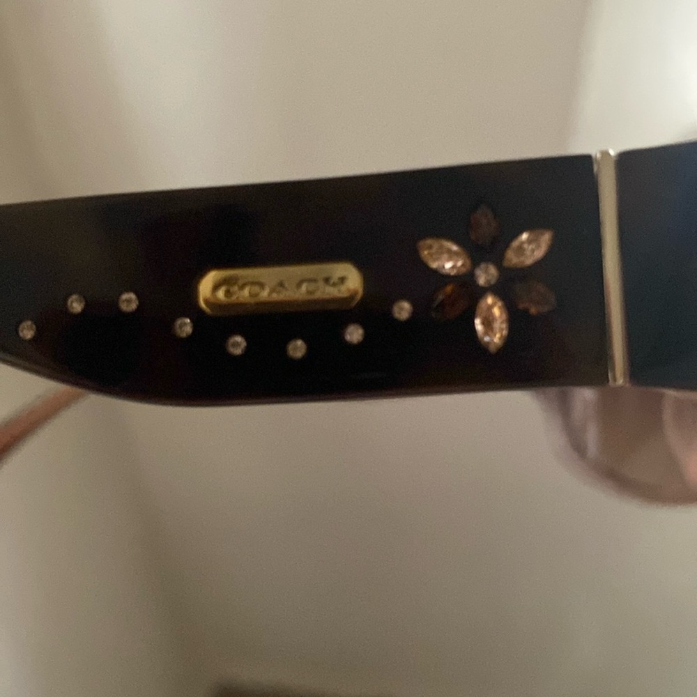 Coach sunglasses - Picture 2 of 11
